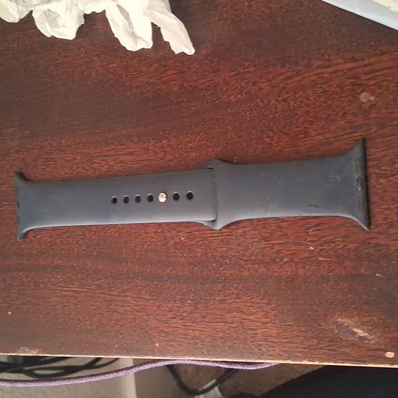 Apple Silicone Watch Band - Picture 4 of 4